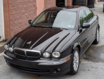 Black Jaguar X-Type Sedan Front